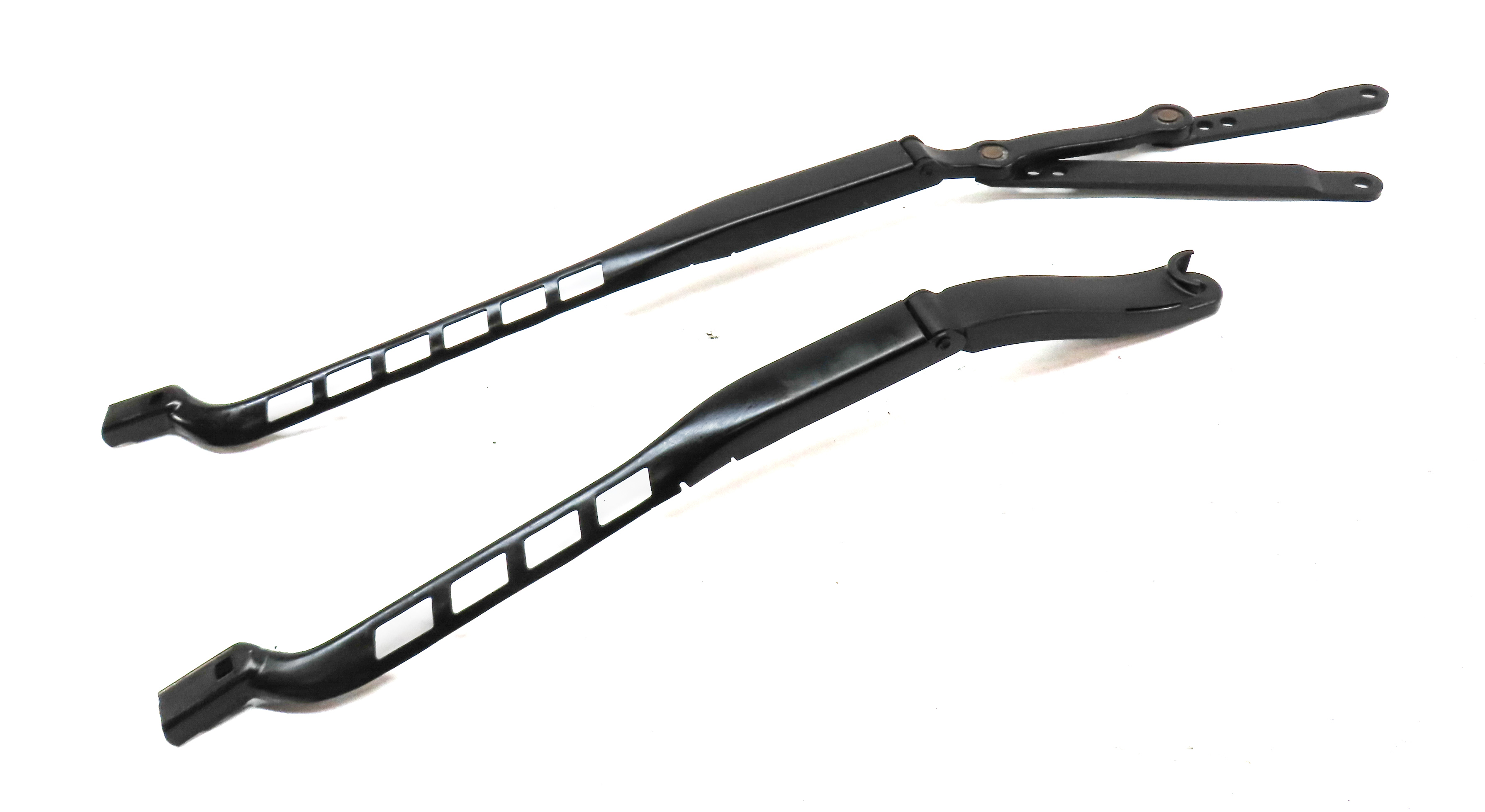 12-19 MERCEDES GL GLS M GLE (W166 X166) FRONT LEFT AND RIGHT WIPER ARM SET OF 2 — exact item pictured